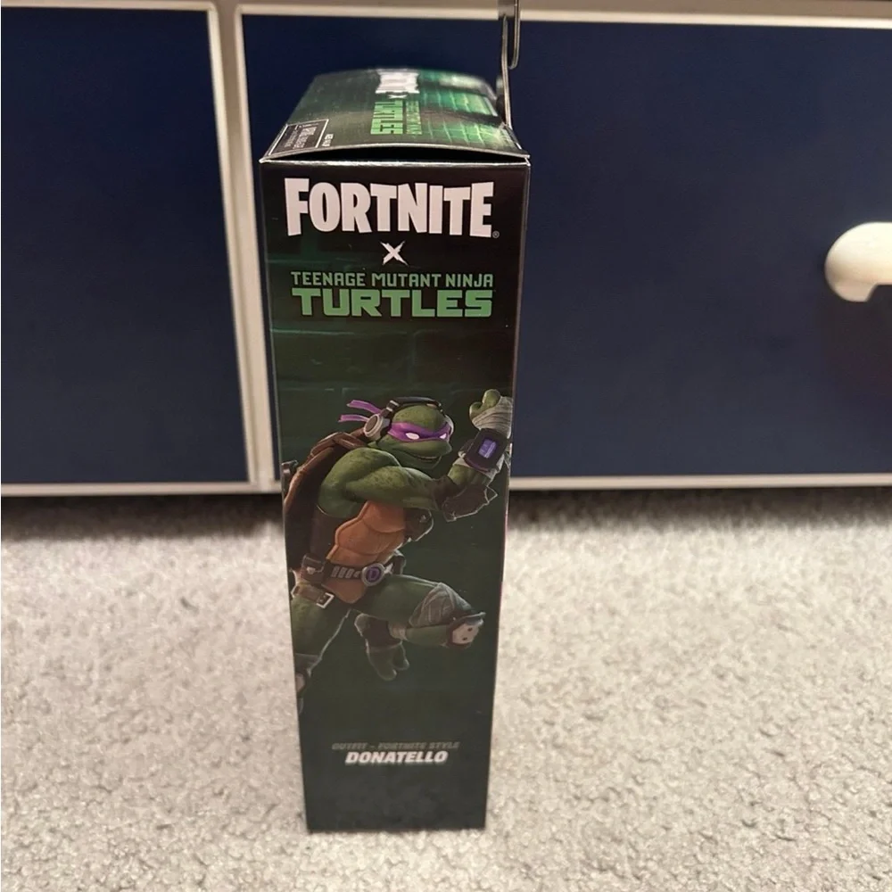 NECA Fortnite x Teenage Mutant Ninja Turtles Donatello